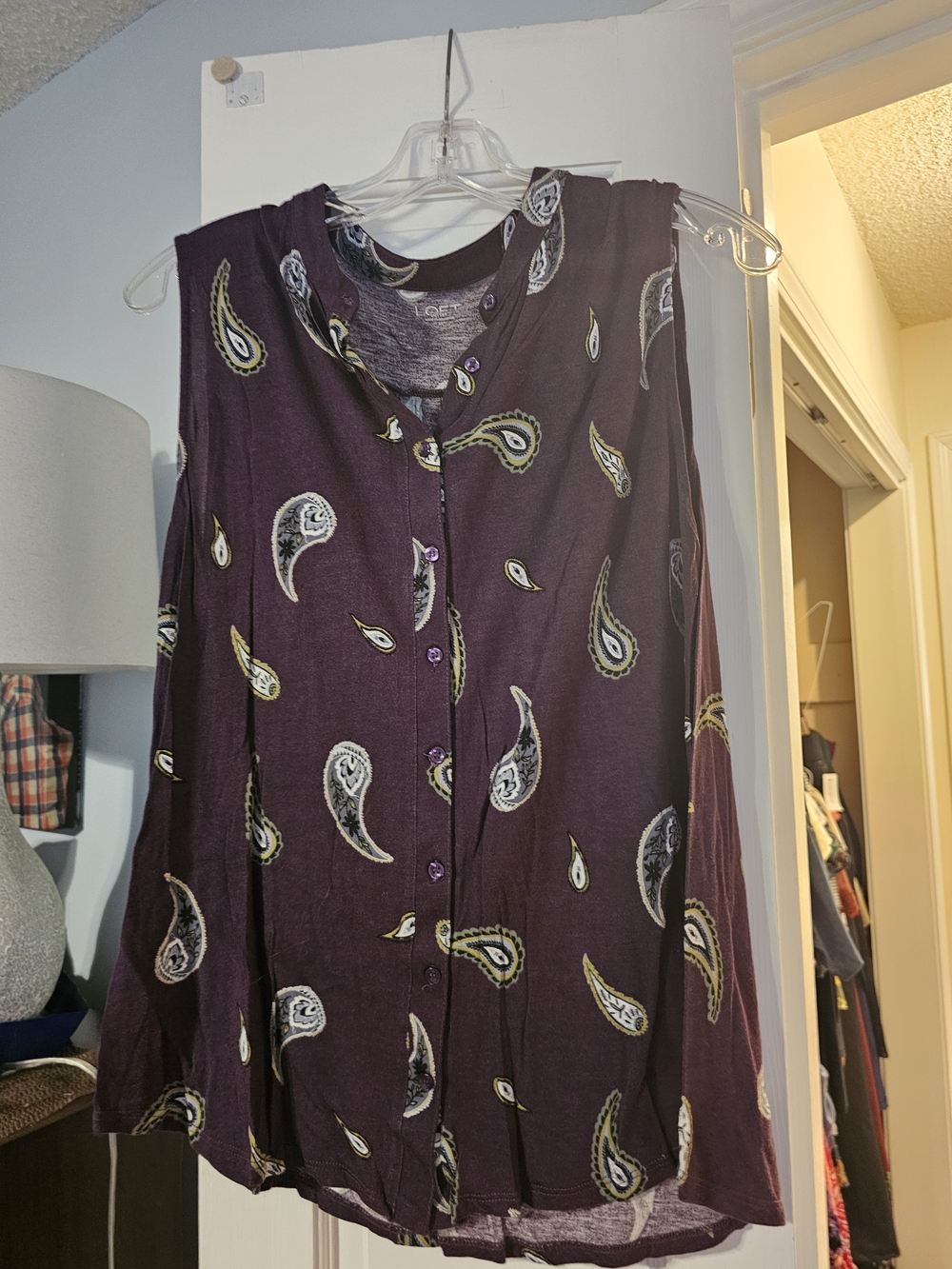 4/$25 LOFT Sleeveless Paisley Button-Front Top in Plum